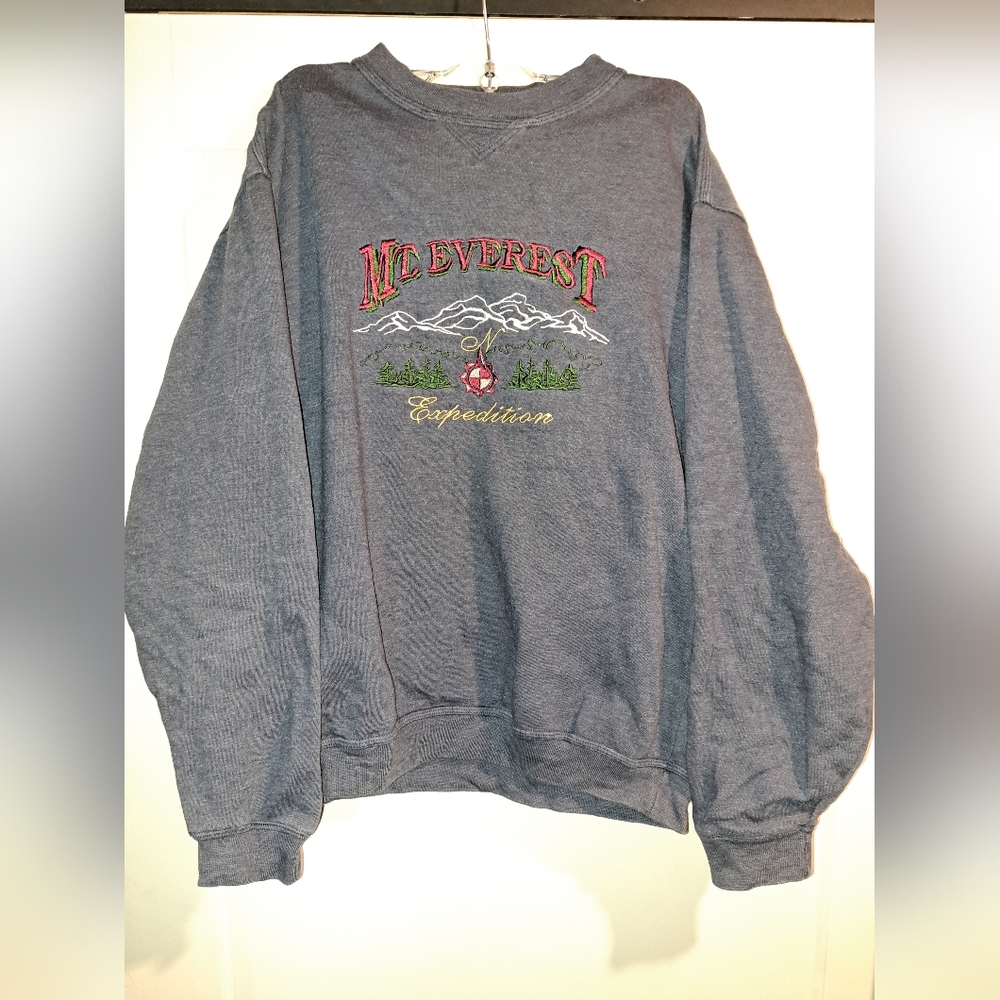 Vintage Mount Everest embroidered crew neck